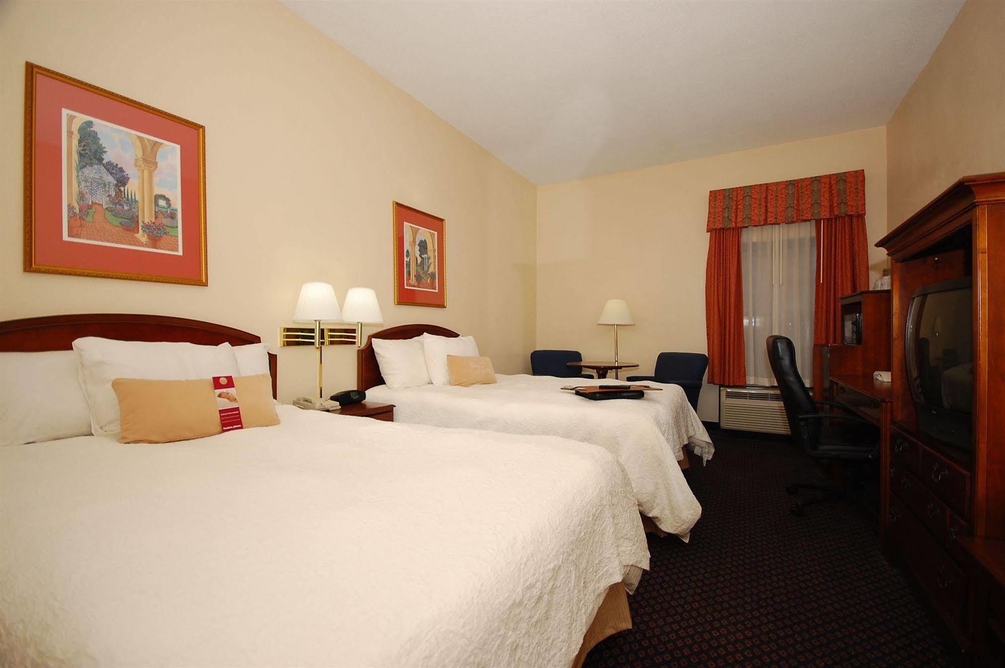 Hampton Inn Petersburg-Fort Gregg Adams Ngoại thất bức ảnh
